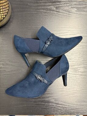 Calvin Klein Navy Suede Pointed-Toe Heeled Ankle Booties
